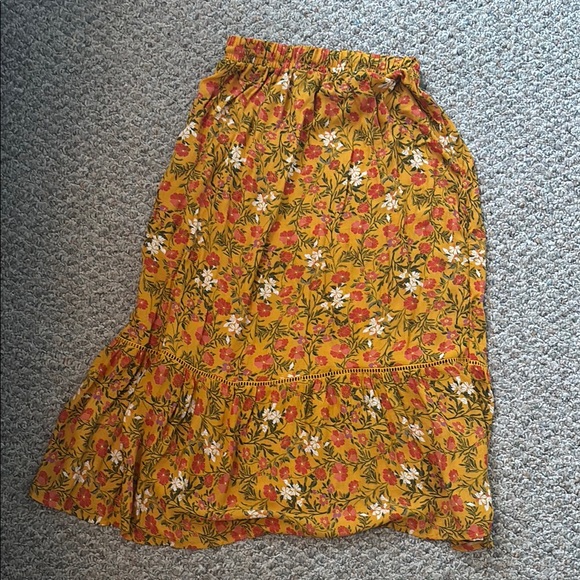 Floral Yellow Skirt - Picture 6 of 6